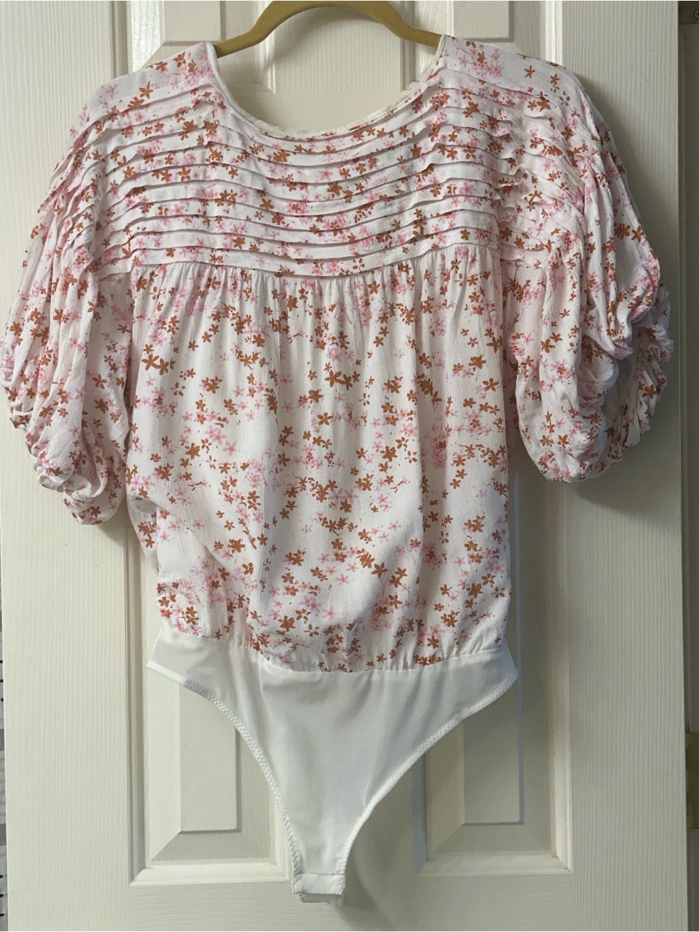 Free People Intimately Dessa Floral Printed Pintuck Bodysuit Top Size XS